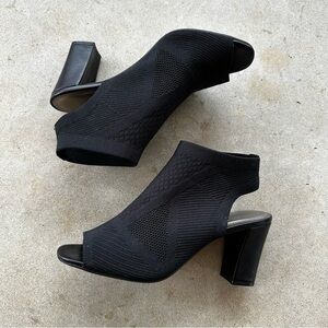 Impo Vonya Stretchy Knit Black Sandal Women’s Size 9